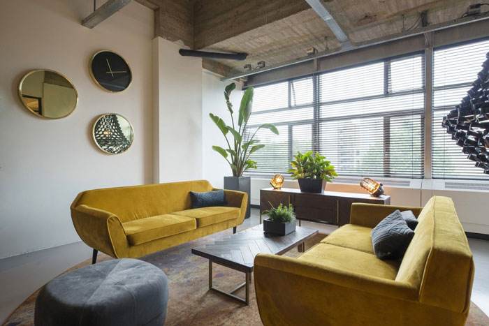 辦公室接待區(qū)裝修小技巧，打造人性化辦公空間(圖1)