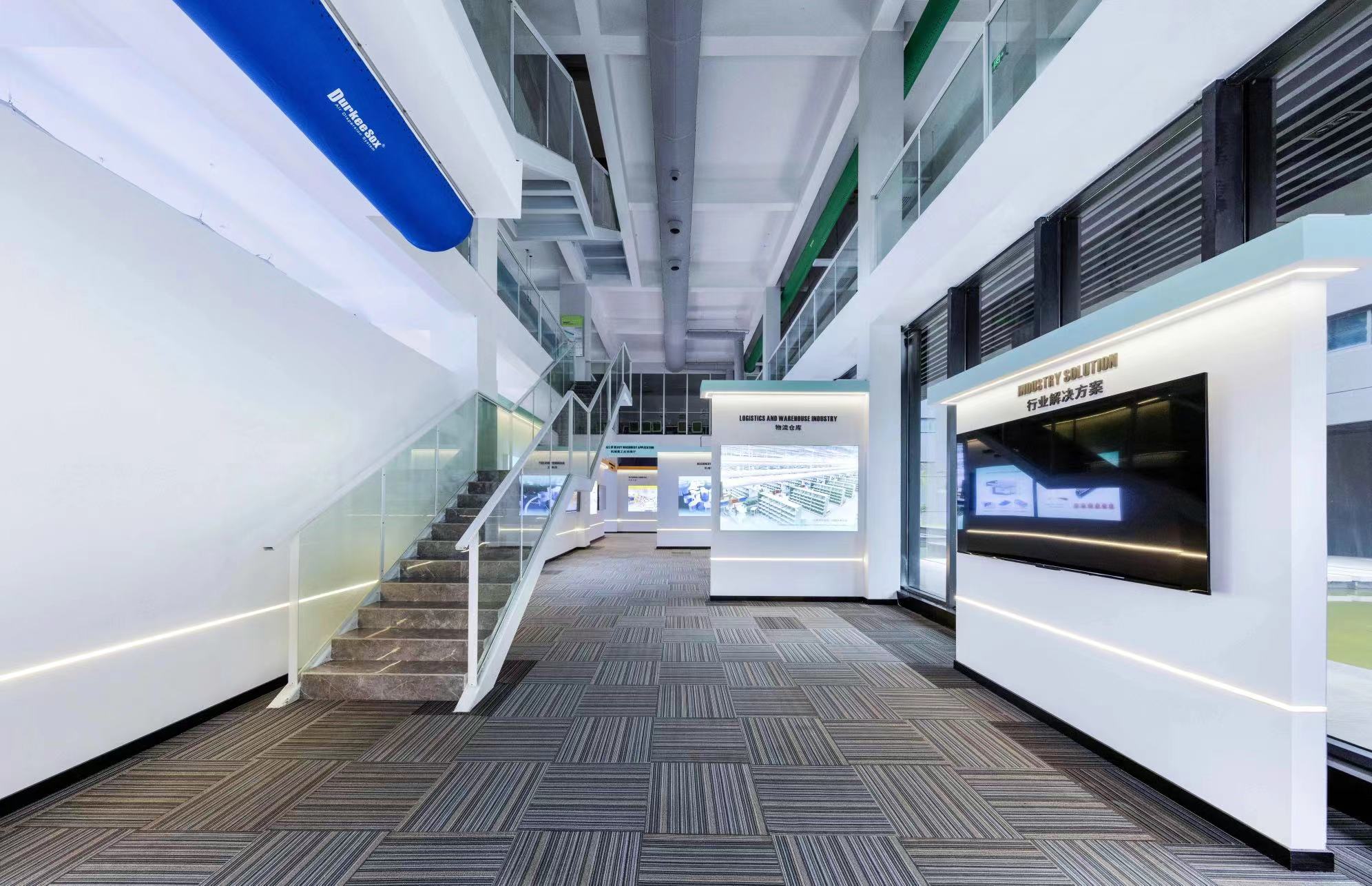 【案例賞析】簡到極致，自帶高級感的展廳設(shè)計！(圖11)