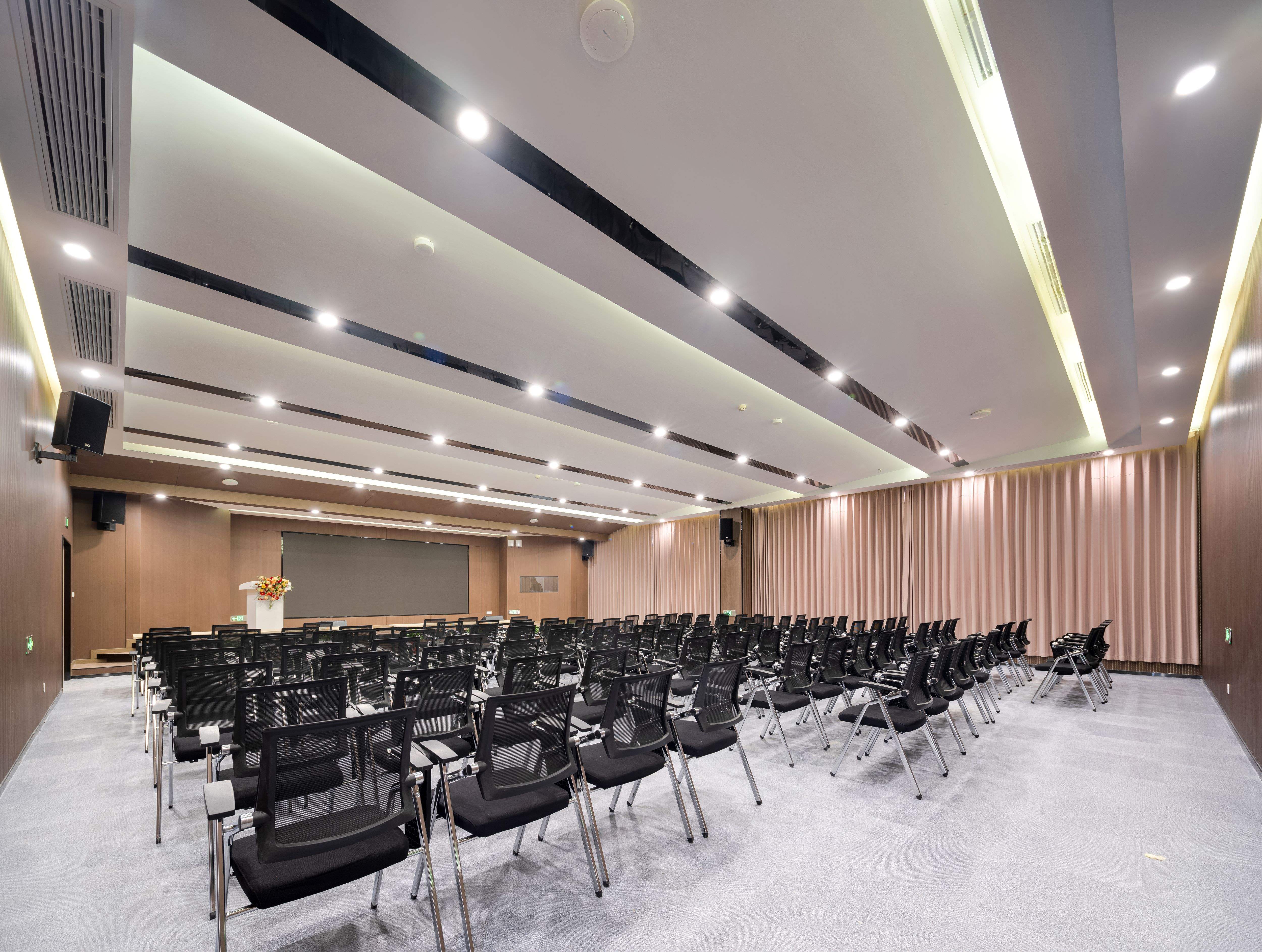 【完工案例】人福醫(yī)藥黃岡總部辦公室裝修完工！(圖8)