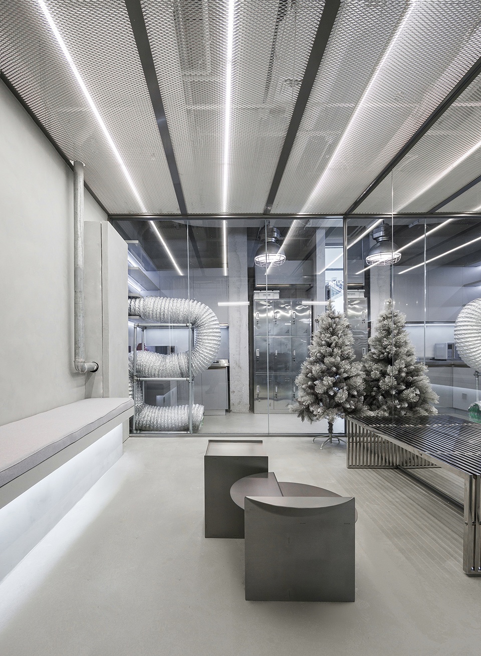 辦公室裝修設(shè)計(jì),粗狂的線條走進(jìn)工業(yè)之美！(圖4)